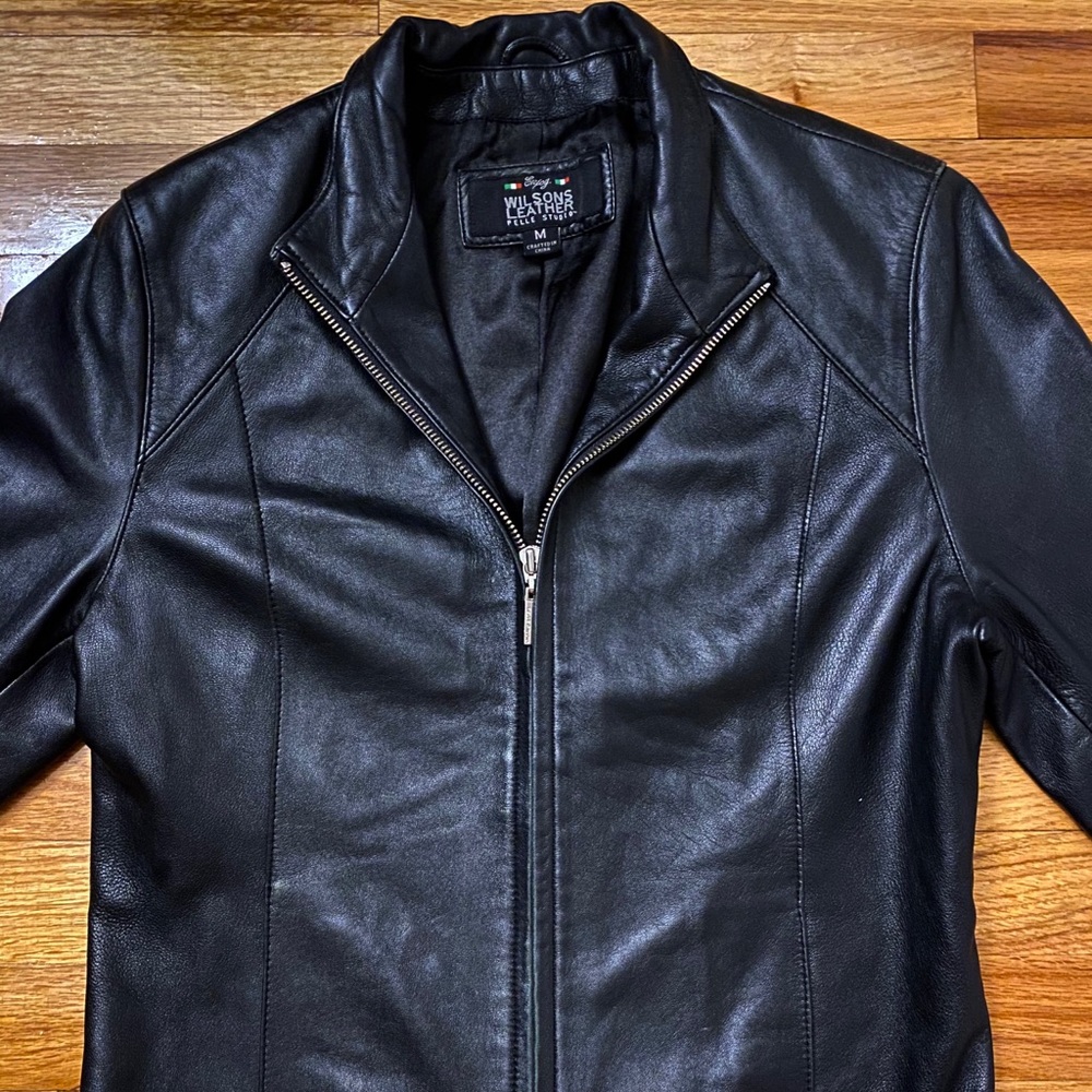 WILSONS 100%LEATHER JACKET -ACCEPTS OFFERS
